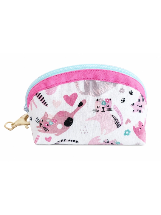 Pochette demi-lune artisanale – Chats roses et gris